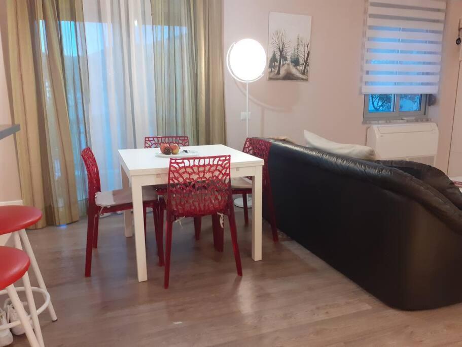 Lake View Apartment تيرانا المظهر الخارجي الصورة