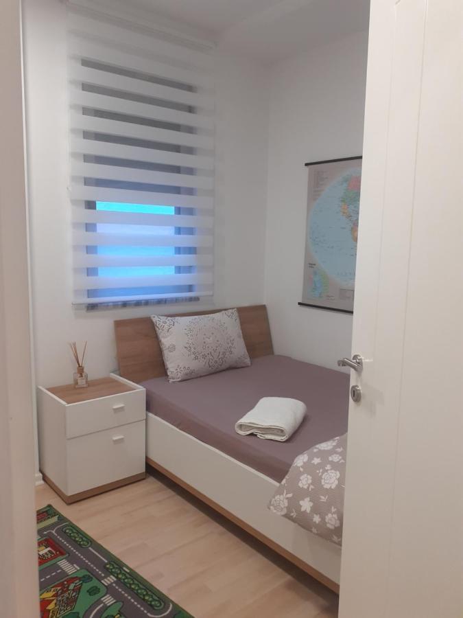 Lake View Apartment تيرانا المظهر الخارجي الصورة