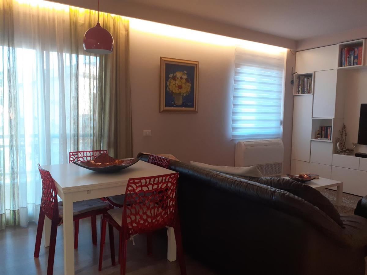 Lake View Apartment تيرانا المظهر الخارجي الصورة