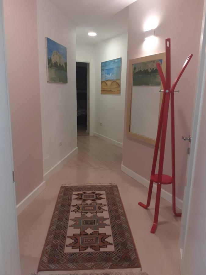 Lake View Apartment تيرانا المظهر الخارجي الصورة